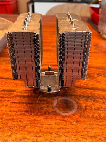 Noctua NH-D15 bruine cpu cooler voor intel en amd beschikbaar voor biedingen