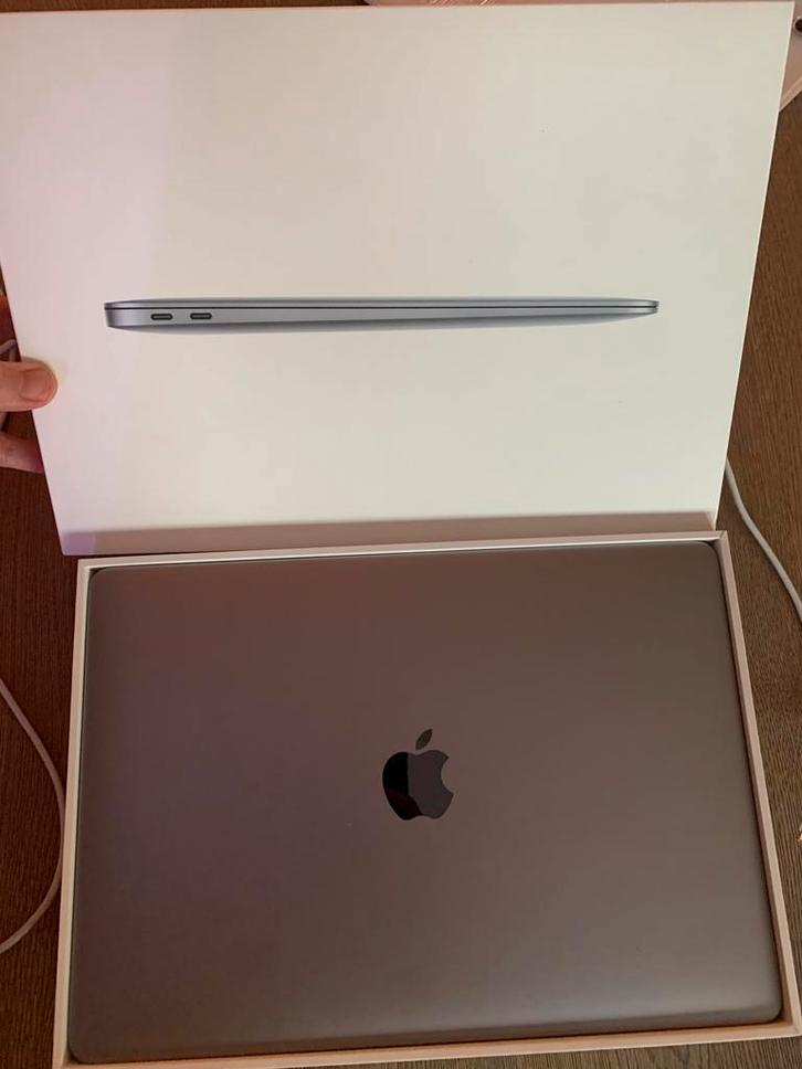 Macbook Air (13-inch 2020). Met orginele doos en adapter, Computers en Software, Apple Macbooks, Zo goed als nieuw, MacBook Air