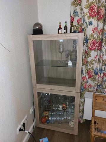 ikea, kallax, 2 stuks met vitrine deur, kleur grijs/bruin beschikbaar voor biedingen