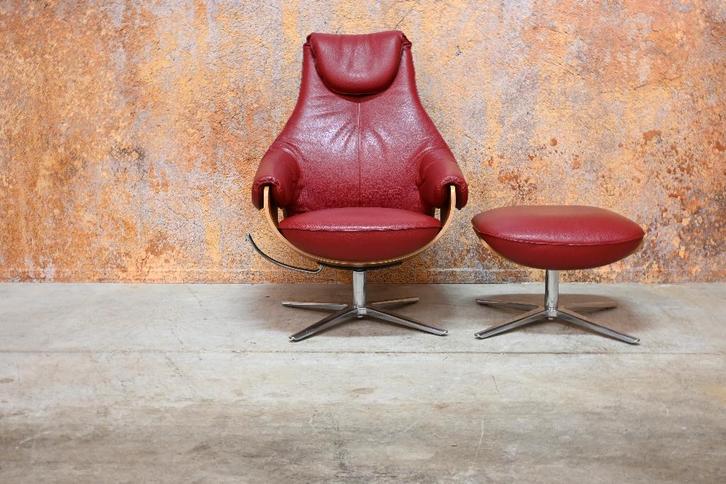 ZGANieuw Leolux Cream design relaxfauteuil + hocker, Huis en Inrichting, Fauteuils, Zo goed als nieuw, Leer, Metaal, 75 tot 100 cm