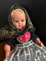 Vintage Nederlandse Pop in Zeeuwse Klederdracht, Ophalen of Verzenden, Zo goed als nieuw, Overige typen