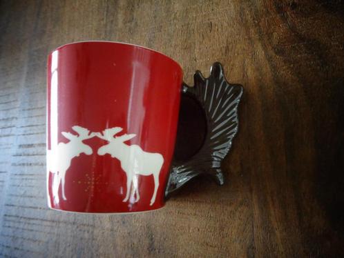 Starbucks rode Kerst beker met eland handvat, Huis en Inrichting, Keuken | Servies, Gebruikt, Kop(pen) en/of Schotel(s), Overige stijlen