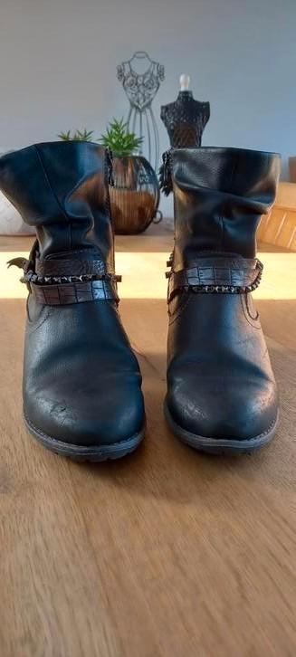 S' oliver laarzen, Kleding | Dames, Schoenen, Zo goed als nieuw, Lage of Enkellaarzen, Zwart, Ophalen of Verzenden