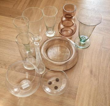 Wegens verhuizing/ emigratie een partij vazen design / deco  beschikbaar voor biedingen