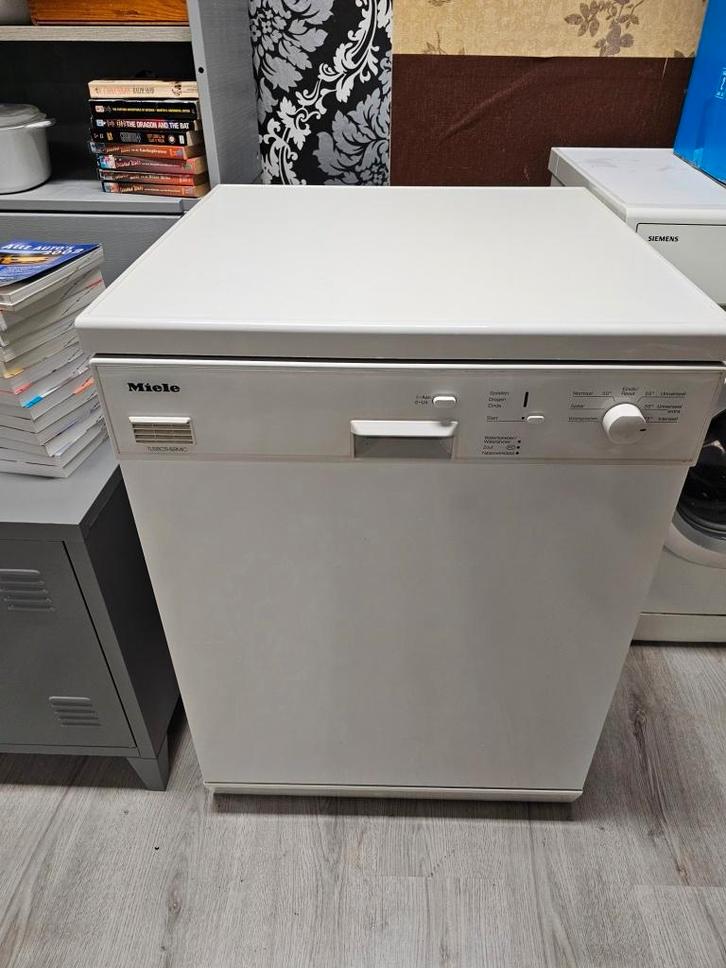 Miele vrijstaande vaatwasser voor €85,-, Witgoed en Apparatuur, Vaatwasmachines, Gebruikt, 85 tot 90 cm, Ophalen