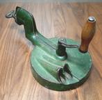 Oude bonensnijder van metaal. 30 cm. lang en 1,5 kg., Ophalen of Verzenden