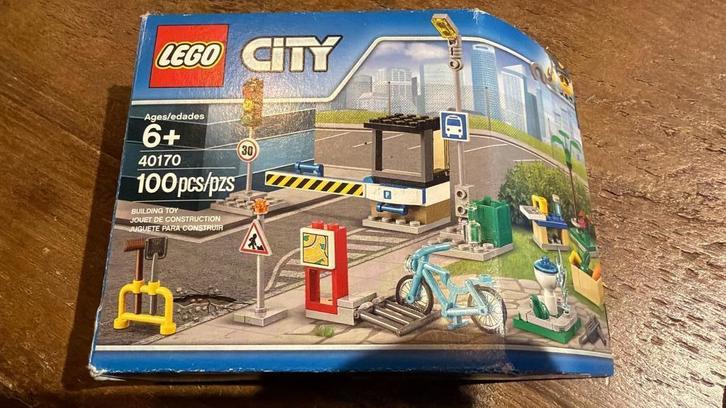 LEGO City 40170 Build My City, Kinderen en Baby's, Speelgoed | Duplo en Lego, Zo goed als nieuw, Lego, Complete set, Ophalen of Verzenden