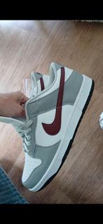 Nike dunk low, Wit, Nike, Ophalen of Verzenden, Sneakers of Gympen