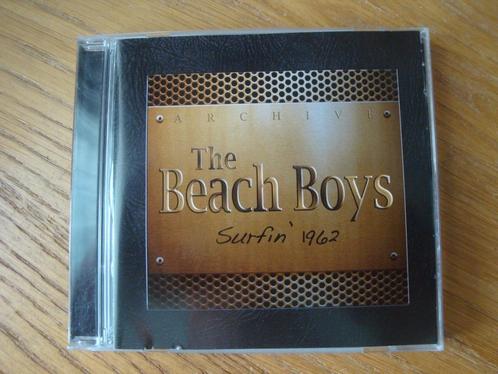 The Beach Boys - Archoive : Surfin' 1962 (2 cds / 55 tracks), Cd's en Dvd's, Cd's | Rock, Zo goed als nieuw, Poprock, Ophalen of Verzenden