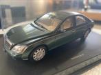 Maybach 57 Groen Beige interieur met vitrine, Hobby en Vrije tijd, Modelauto's | 1:43, Ophalen of Verzenden, Zo goed als nieuw