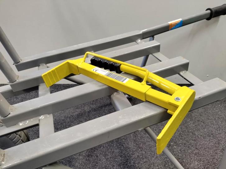 Stenenklem te huur, Tuin en Terras, Hand-tuingereedschap, Gebruikt, Ophalen