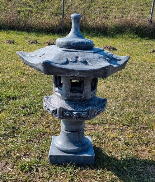 Fraaie Japanse Lantaarn, Pagode, op sierlijke voet, Tuin en Terras, Tuinbeelden, Nieuw, Overige typen, Steen, Ophalen