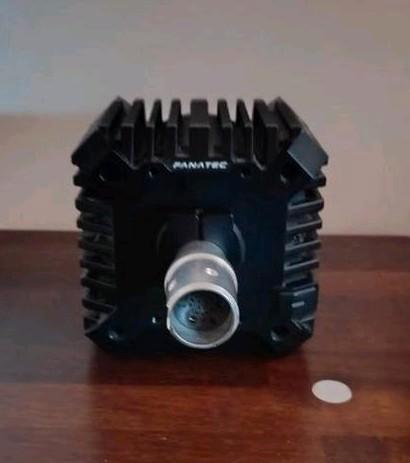 fanatec 8nm set met 2 sturen  en tafelklem, Computers en Software, Joysticks, Zo goed als nieuw, Ophalen