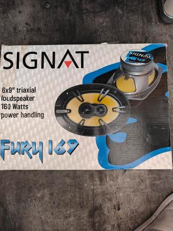 Signat fury hoedenplank speakers. beschikbaar voor biedingen