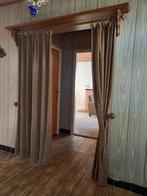 Gordijn met gordijnroede hout (vintage/antiek), Huis en Inrichting, Stoffering | Gordijnen en Lamellen, Ophalen, Gebruikt, Bruin