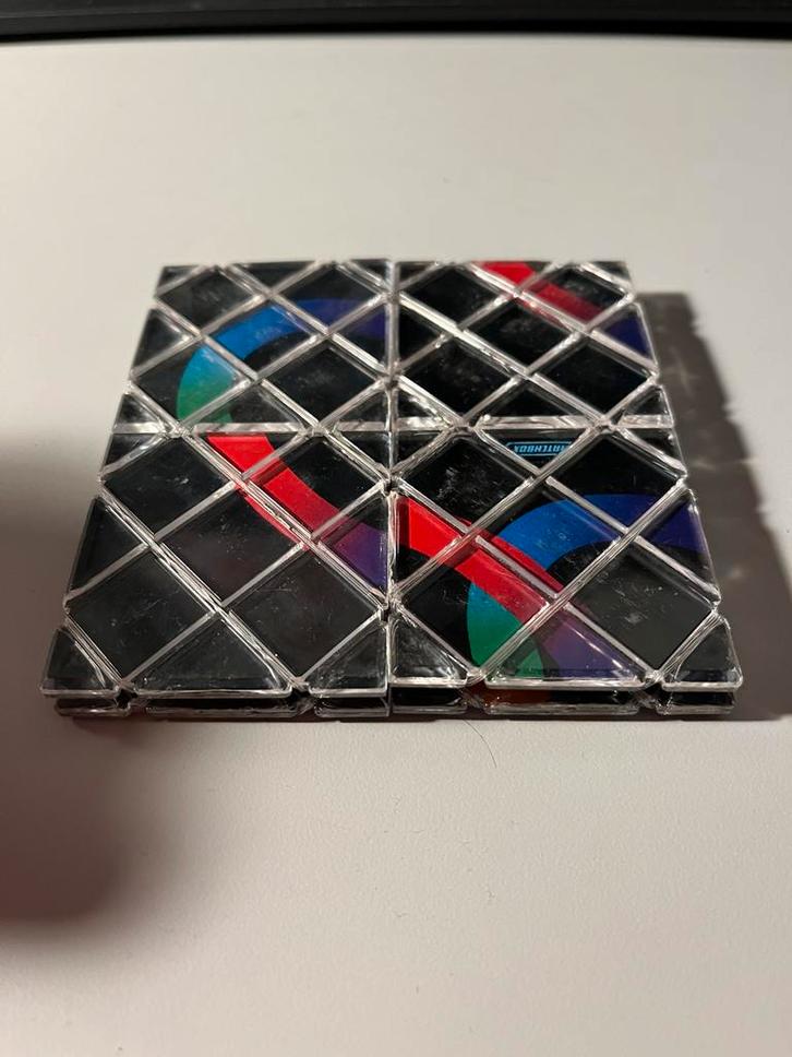 Rubik's Magic uit 1986, Hobby en Vrije tijd, Denksport en Puzzels, Gebruikt, Rubik's of 3D-puzzel, Minder dan 500 stukjes, Ophalen of Verzenden