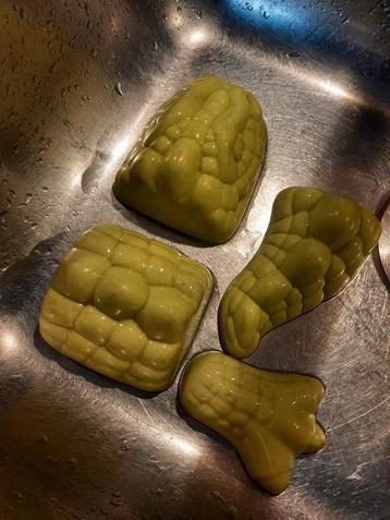 Haba vormpjesset zandmonster beschikbaar voor biedingen