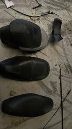 3 zadels los tekoop, Ophalen, Peugeot