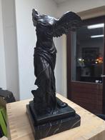 Bronzen beeld van Nikè van Samothrace gestempeld., Antiek en Kunst, Antiek | Koper en Brons, Ophalen, Brons