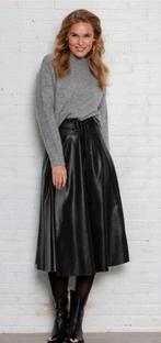 Geisha leren wijde rok maat S, Kleding | Dames, Rokken, Geisha, Zwart, Ophalen of Verzenden, Maat 36 (S)