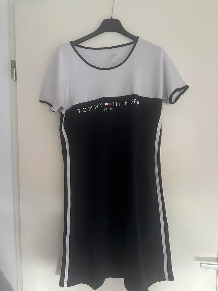 Tommy Hilfiger jurkje maat L, Kleding | Dames, Jurken, Zo goed als nieuw, Blauw, Boven de knie, Ophalen of Verzenden