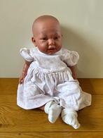 Antonio Juan babypop met rotan bedje, Ophalen, Gebruikt, Babypop