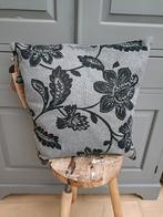 Nieuw kussen, Huis en Inrichting, Ophalen of Verzenden, Nieuw, Grijs, Vierkant