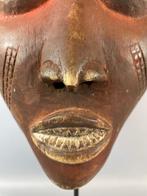 210841 Oud Afrikaans Bakongo masker uit Congo., Antiek en Kunst, Kunst | Niet-Westerse kunst, Ophalen of Verzenden