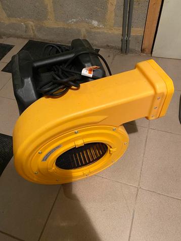 NIEUW Springkussen blower te koop beschikbaar voor biedingen