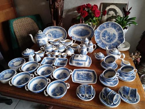 prachtige serviesdelen Villeroy en Boch serie BURGENLAND, Antiek en Kunst, Antiek | Servies los, Ophalen of Verzenden