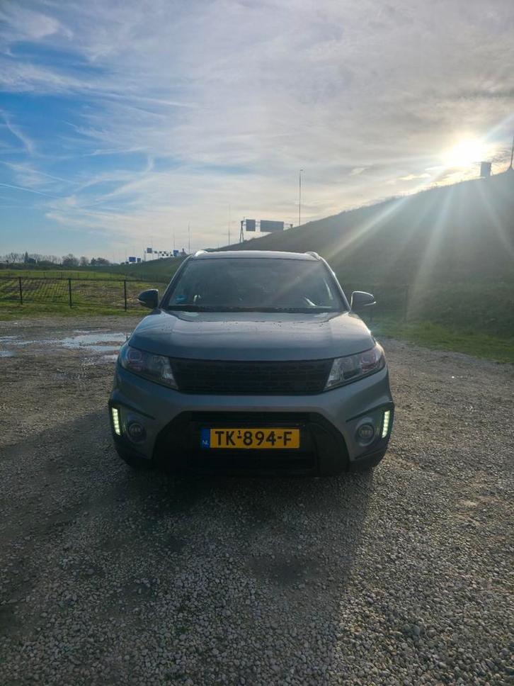 Suzuki Vitara 1.4 Boosterjet 140pk Allgrip Aut 2016 Grijs, Auto's, Suzuki, Particulier, Vitara, 4x4, ABS, Achteruitrijcamera, Adaptive Cruise Control