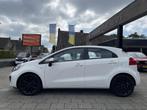 Kia Rio 1.4 CVVT l AIRCO l PARK. SENS. l RIJKLAAR!, Stof, Gebruikt, 4 cilinders, Wit