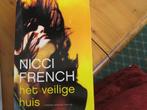 Nicci French: Het veilige huis, Nieuw, Ophalen of Verzenden, Nederland