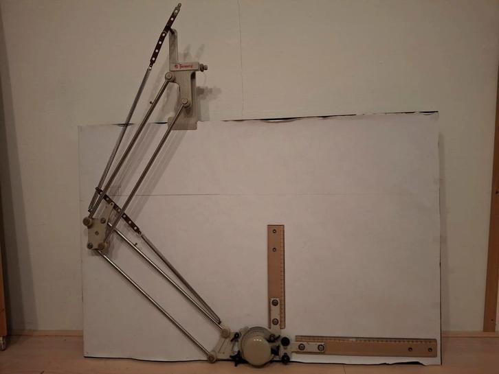 Te koop Technostyl tekenmachine, Doe-het-zelf en Verbouw, Tekentafels, Gebruikt, Minder dan 130 cm, Ophalen of Verzenden