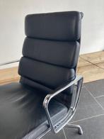 Vitra Eames EA 216 fauteuil, chroom , zwart leer, Huis en Inrichting, Fauteuils, Vitra, Gebruikt, Minder dan 75 cm, Design
