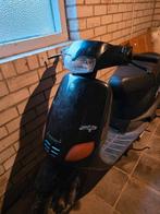 Piaggio Zip 2takt duits diefstalschade, Fietsen en Brommers, Scooters | Piaggio, Ophalen of Verzenden, Zo goed als nieuw, Tweetakt