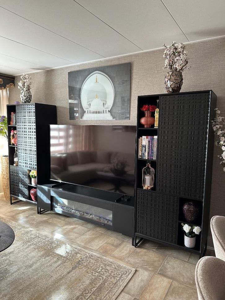 Woonkamer set! 2 wandkasten en tv meubel met haard, Huis en Inrichting, Kasten | Televisiemeubels, Zo goed als nieuw, 150 tot 200 cm