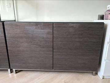Dressoir beschikbaar voor biedingen