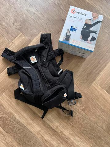 Ergobaby Omni breeze zwart beschikbaar voor biedingen
