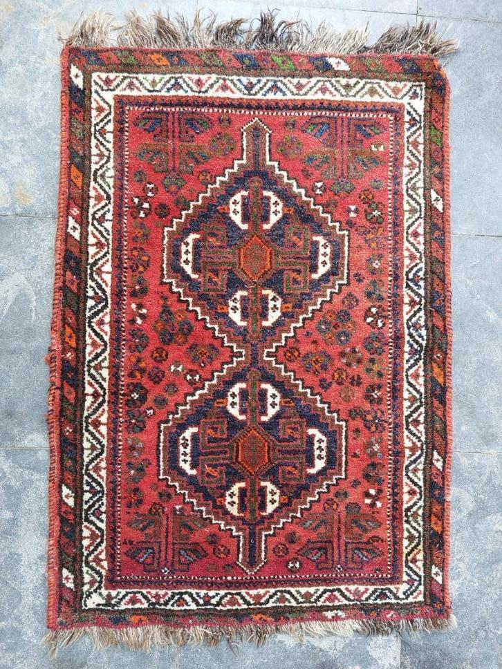 Oosters Handgeknoopte Perzisch Tapijtje wol., Antiek en Kunst, Antiek | Kleden en Textiel, Ophalen of Verzenden