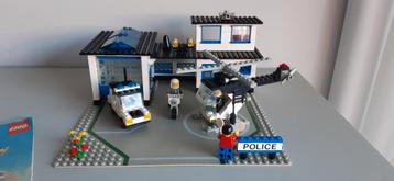 Lego Legoland set 6384 politiebureau  beschikbaar voor biedingen