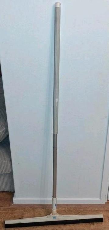 Vloertrekker beschikbaar voor biedingen