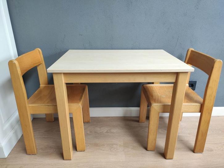 kleuter peuter basisschool tafel en 2 stoeltjes, Kinderen en Baby's, Kinderkamer | Tafels en Stoelen, Gebruikt, Tafel(s) en Stoel(en)