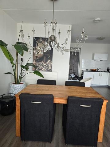 Moderne Eethoek  beschikbaar voor biedingen