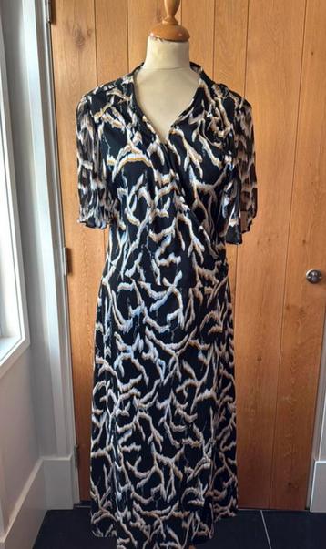 Desoto wikkel jurk maar L beschikbaar voor biedingen