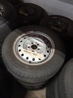Winterwielen Daihatsu Terios met Dunlop SP Wintersport 4D, Ophalen, 16 inch, Banden en Velgen, Winterbanden