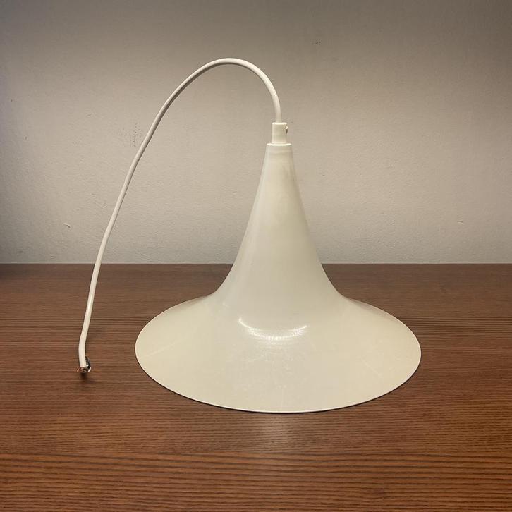 Vintage Heksenhoed of Trompet lamp, Huis en Inrichting, Lampen | Plafondlampen, Gebruikt, Metaal, Ophalen of Verzenden