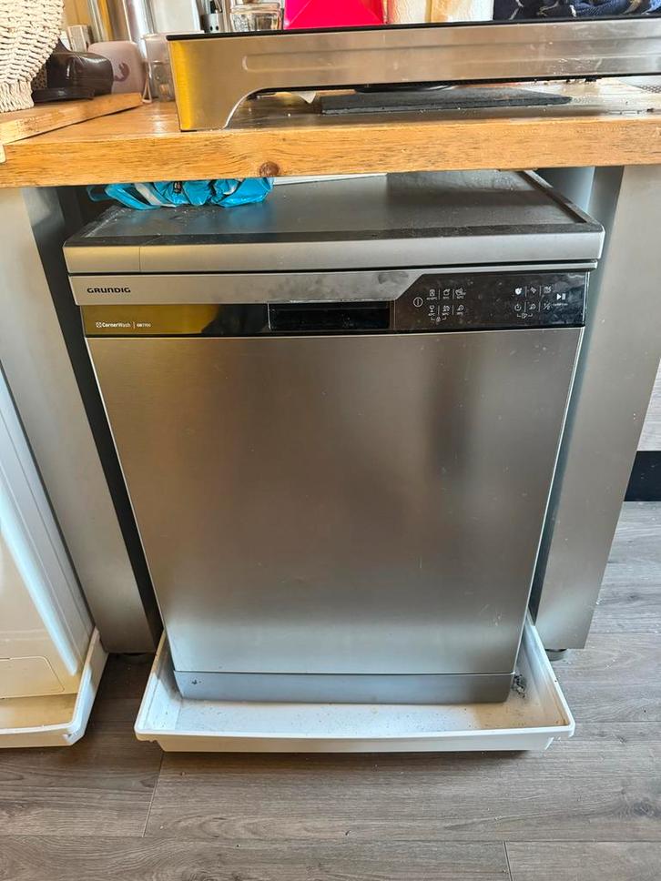 Gratis Vaatwasser - Goed Werkend - Afhalen, Witgoed en Apparatuur, Vaatwasmachines, Gebruikt, Vrijstaand, 85 tot 90 cm, 60 cm of meer