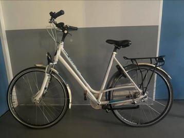 Te koop mooie Batavus  fiets beschikbaar voor biedingen