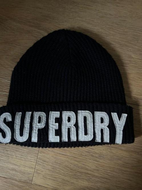 BARTS + SUPERDRY mutsen + A&F shawl, z.g.a.n., Kinderen en Baby's, Kinderkleding | Mutsen, Sjaals en Handschoenen, Zo goed als nieuw